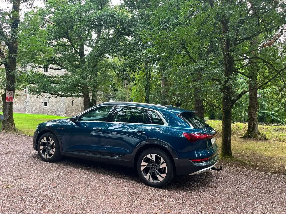 Audi Etron 50 Sport Quattro - Image 3