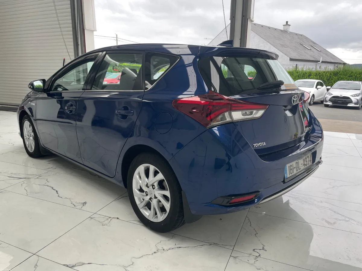 Toyota Auris 2016 - Image 6