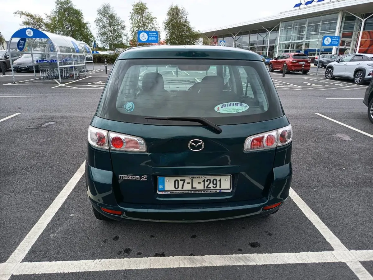 Mazda 2 - Image 6