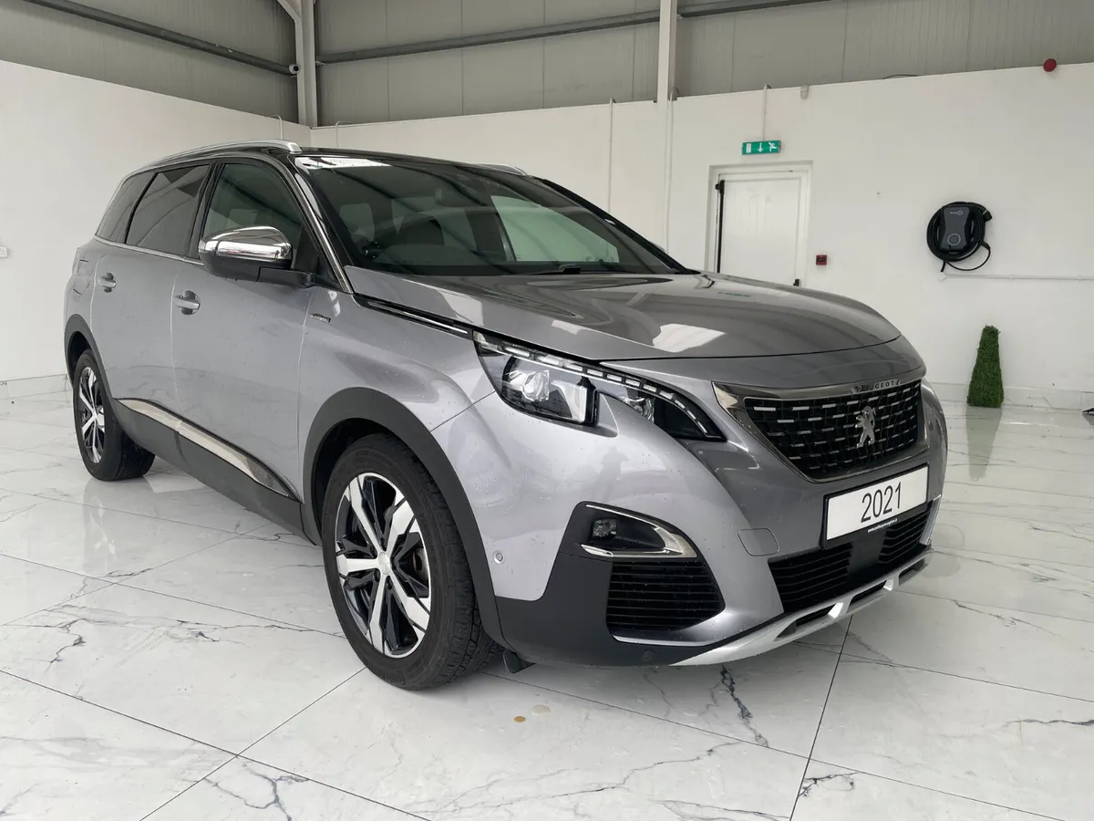 Peugeot 5008 2.0 hdi 7 Seater - Image 1