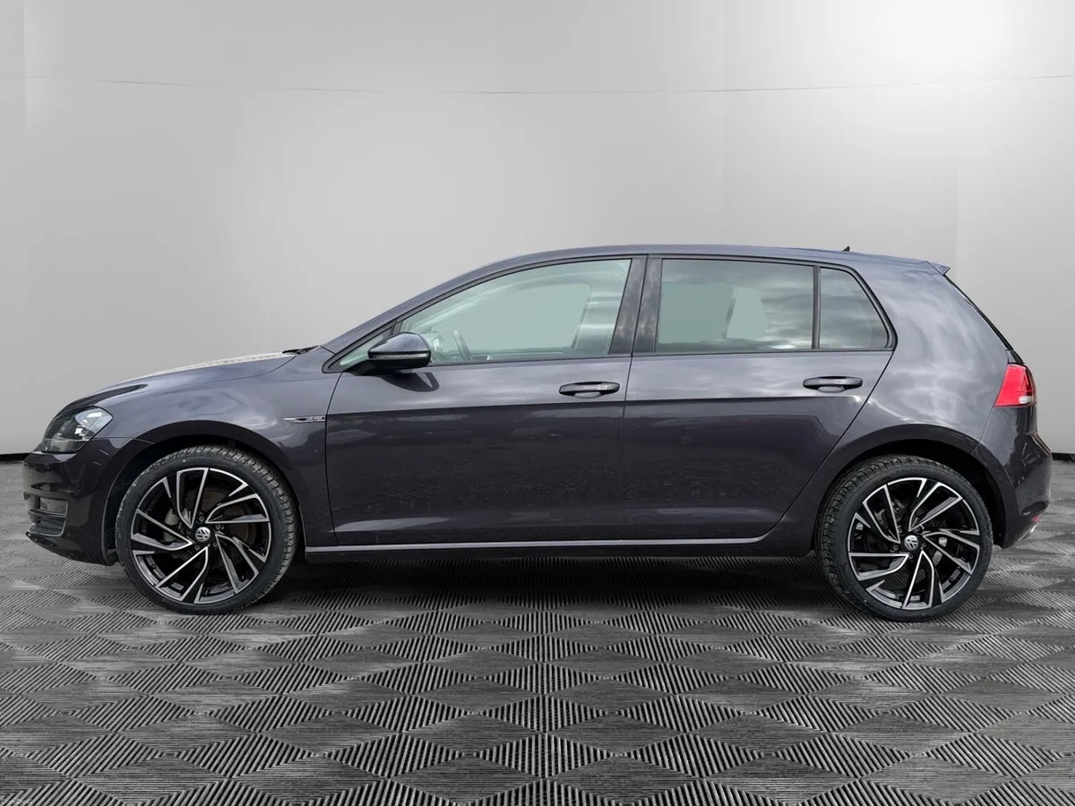 VW GOLF DSG *LOW KM* LOUNGE - Image 2