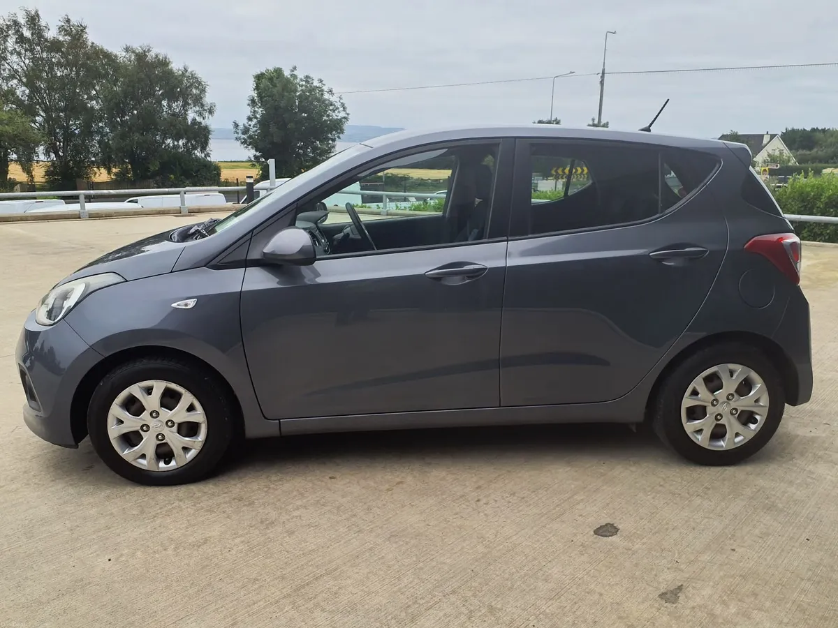 2015 Hyundai i10 SE – Ideal First Car - Image 3