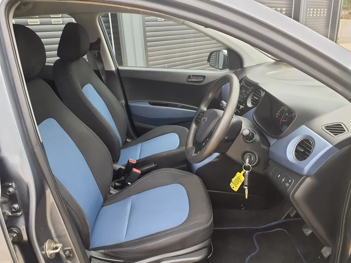 2015 Hyundai i10 SE – Ideal First Car - Image 6