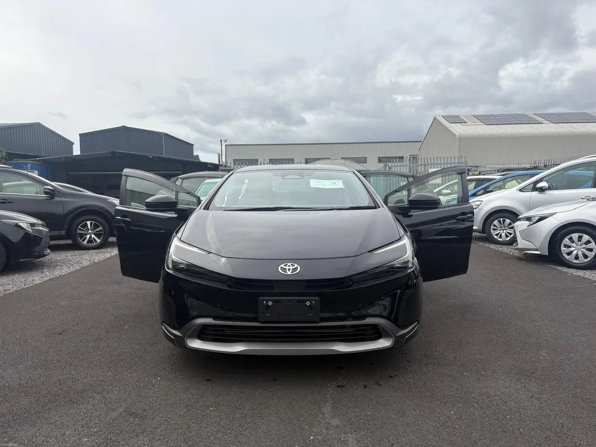3605 KMS ONLY 2024 TOYOTA PRIUS HYBRID AUTO - Image 1