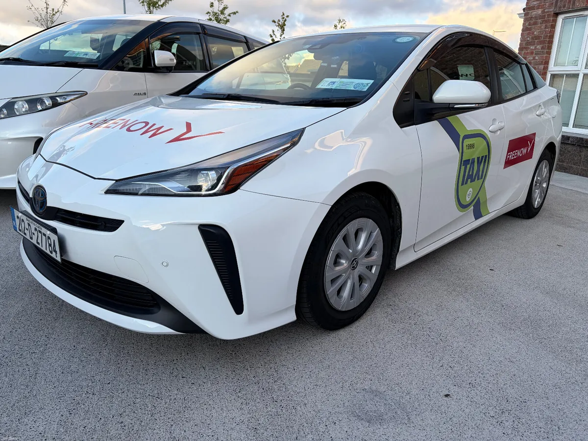 2021 TAXI READY Toyota Prius 1.8 hybrid autoamtic - Image 2