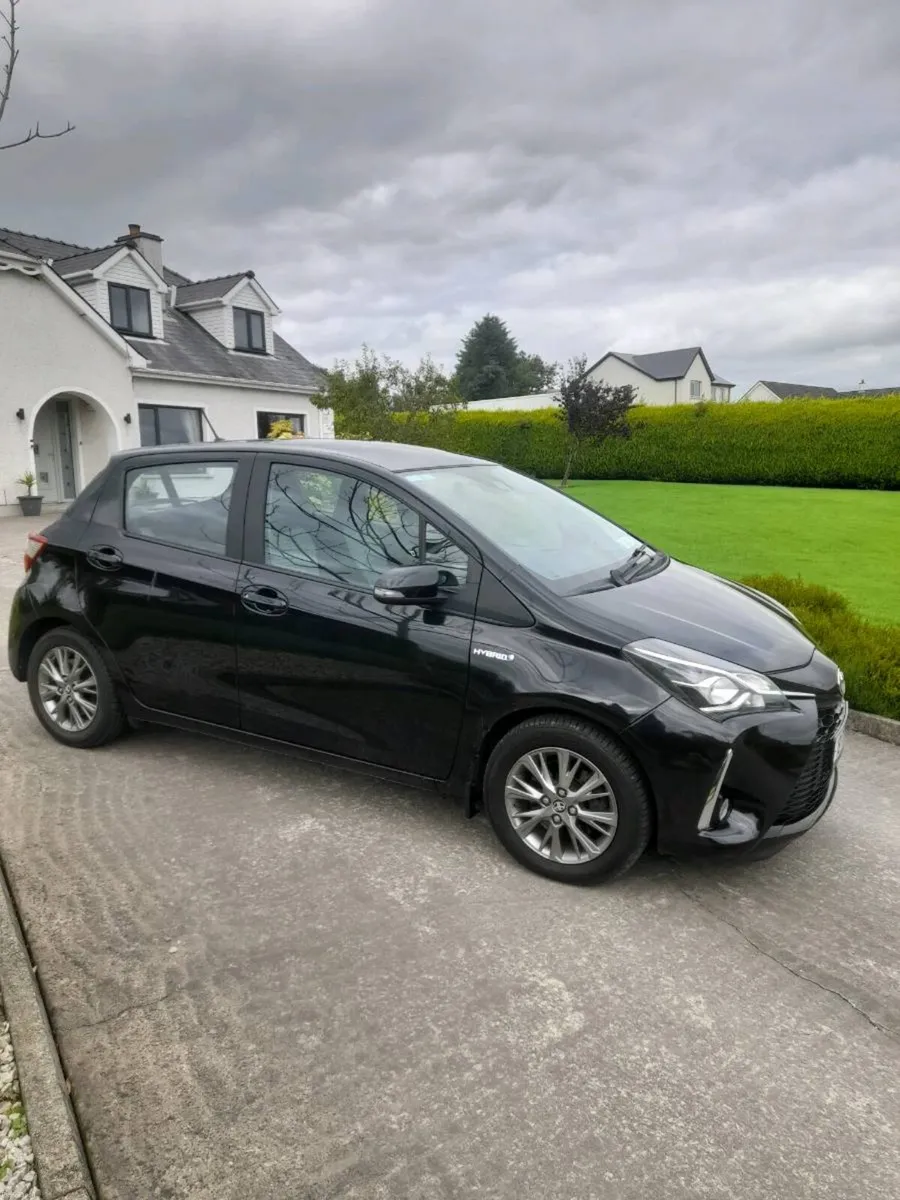 Toyota yaris 1.5 hybrid  automatic  181 - Image 4