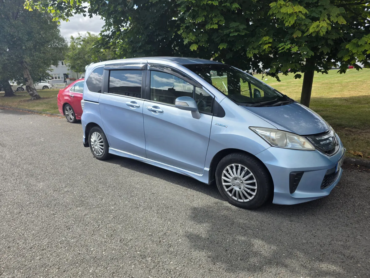 Honda Freed, Hybrid, 6 seats, AUTOMATIC - Image 1