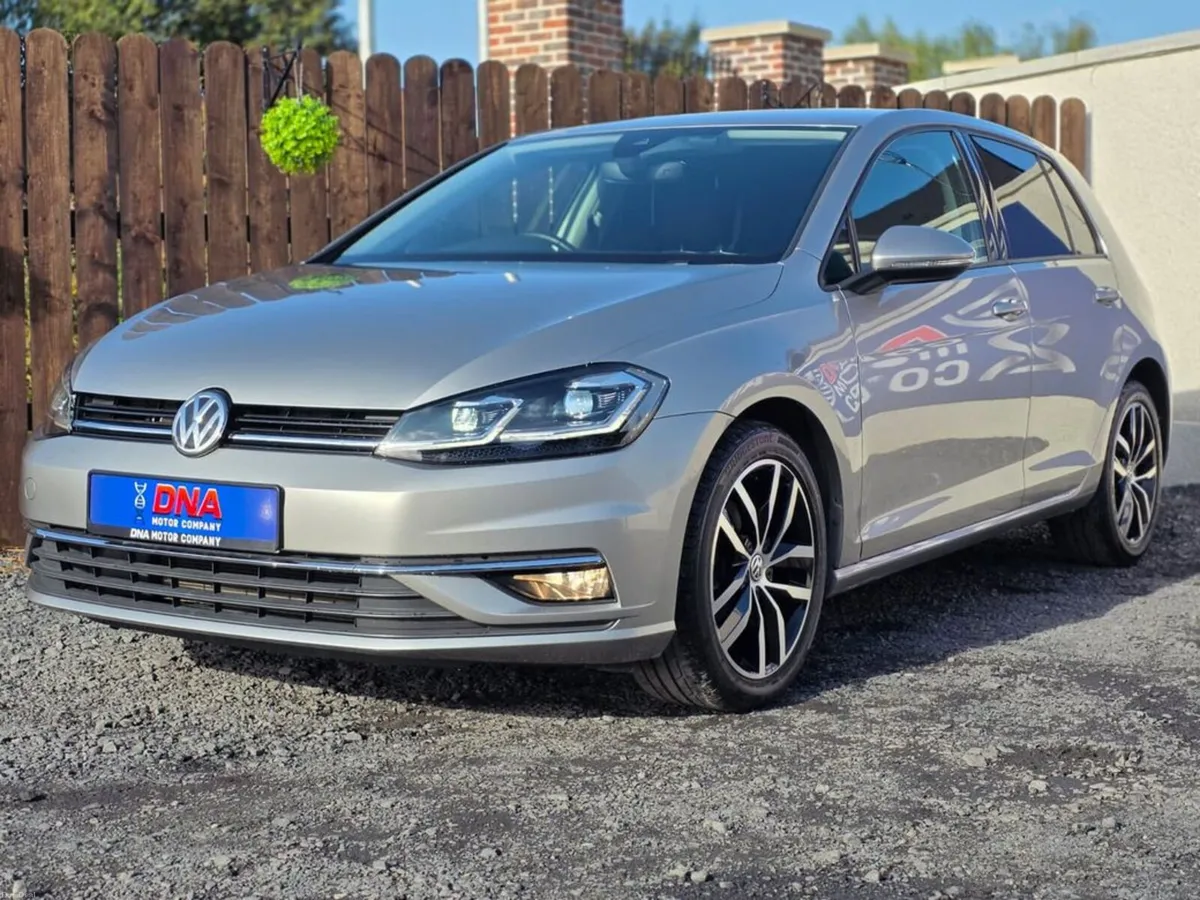 Volkswagen Golf HIGHLINE - LOW KMS - Image 3