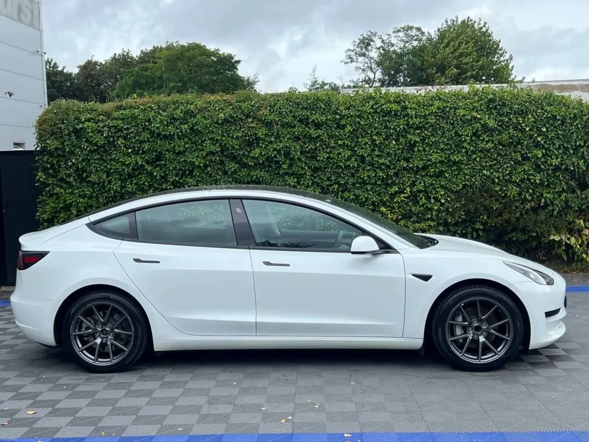Tesla Model 3 MODEL 3 // PANORAMIC SUNROOF // TESL - Image 3