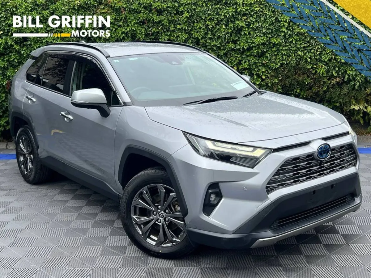 Toyota RAV4 G-SPEC 2.5 HYBRID AUTO // 360 PARKING - Image 1