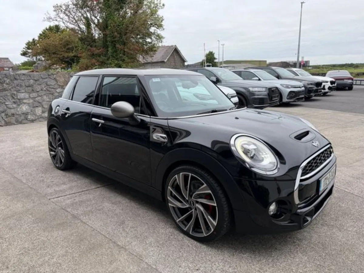 Mini Cooper 2.0 F55 S Seven 5DR Auto - Image 5
