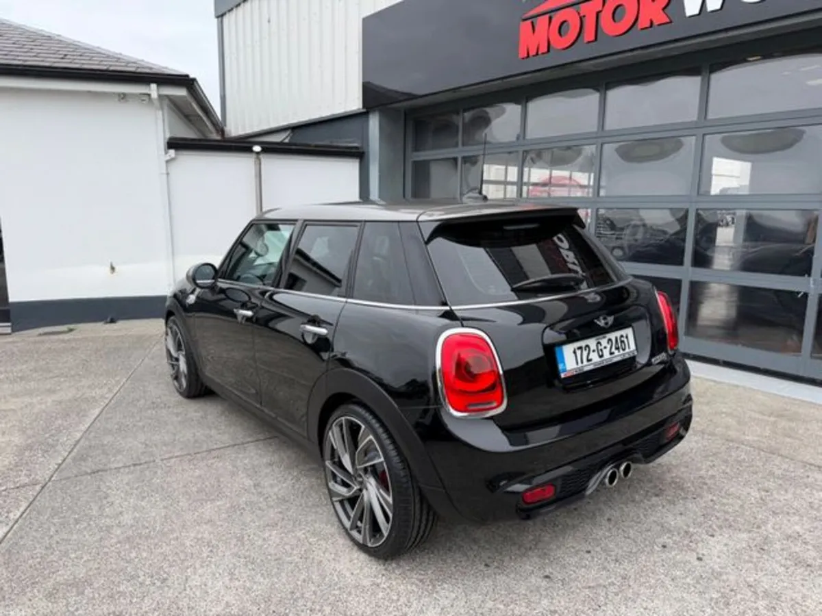 Mini Cooper 2.0 F55 S Seven 5DR Auto - Image 2
