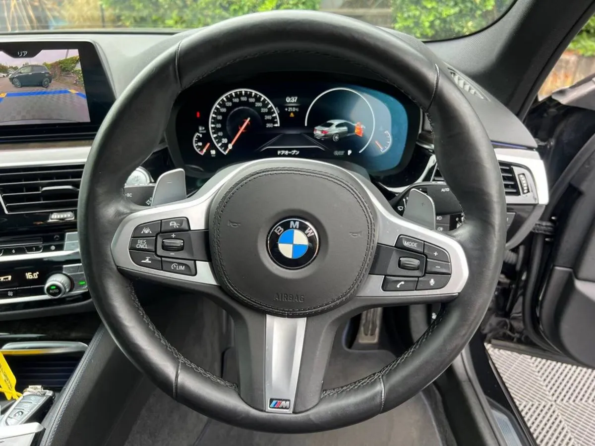 BMW 5-Series 523d M-SPORT COMEPTITION 2.0 D AUTO / - Image 4