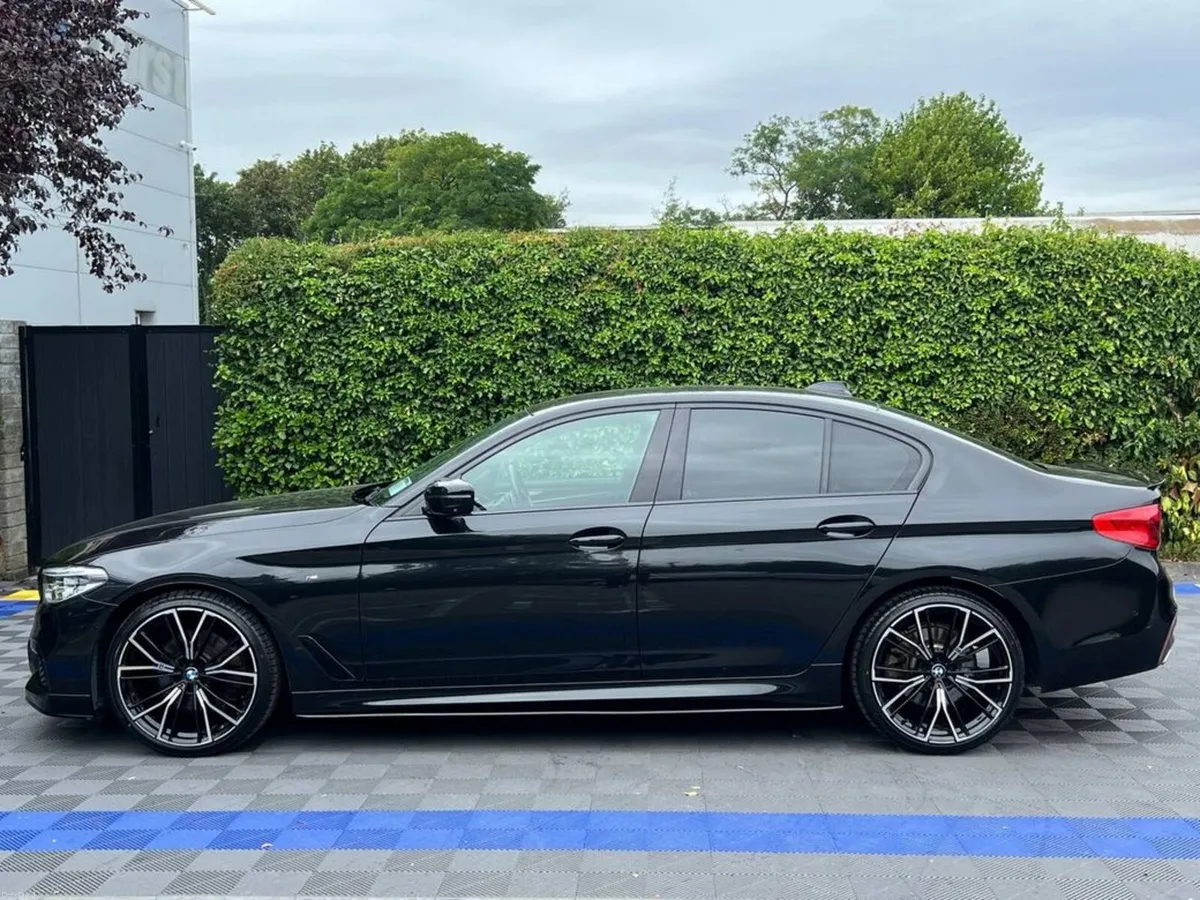 BMW 5-Series 523d M-SPORT COMEPTITION 2.0 D AUTO / - Image 3