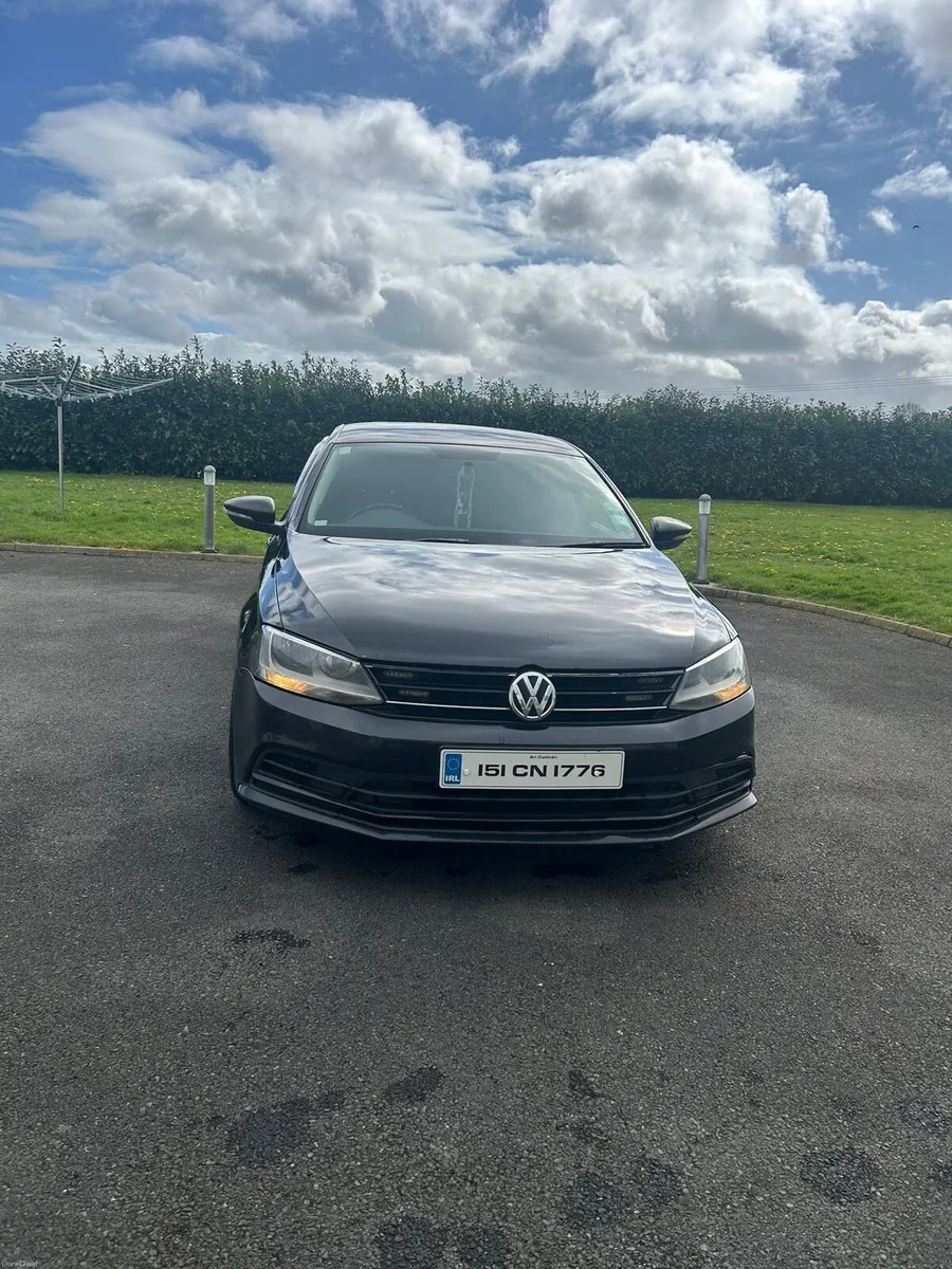 Volkswagen Jetta 2015 2.0 diesel - Image 2