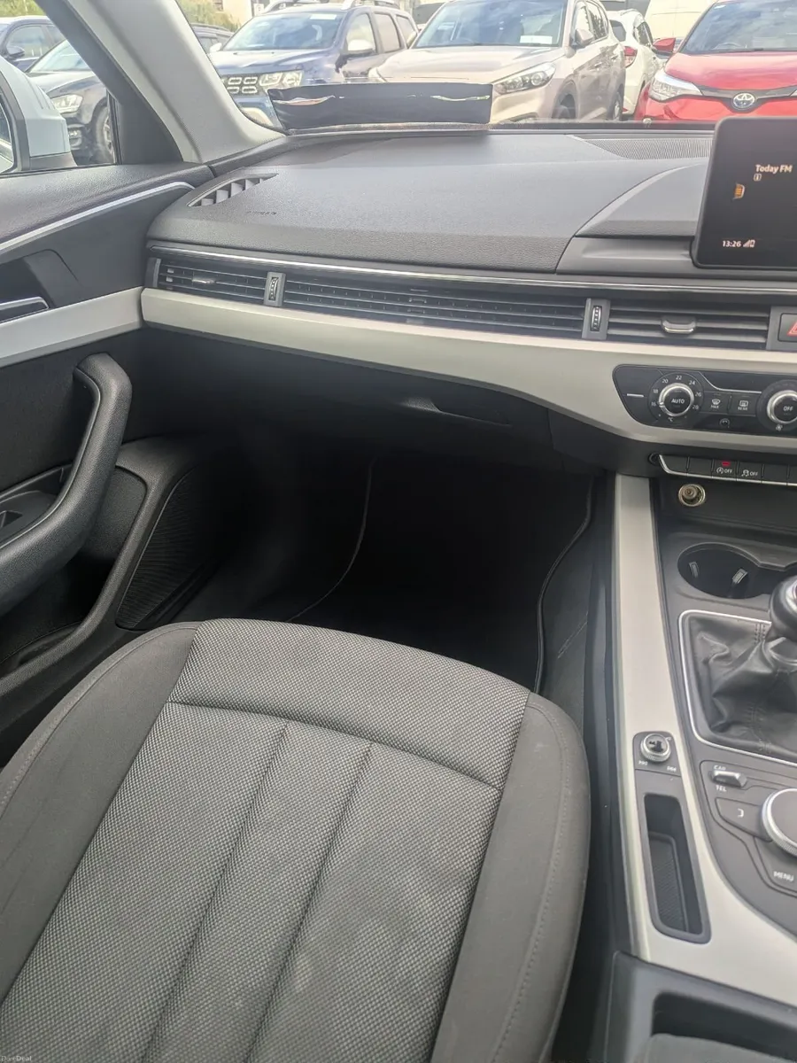 Audi A4 2016 - Image 6