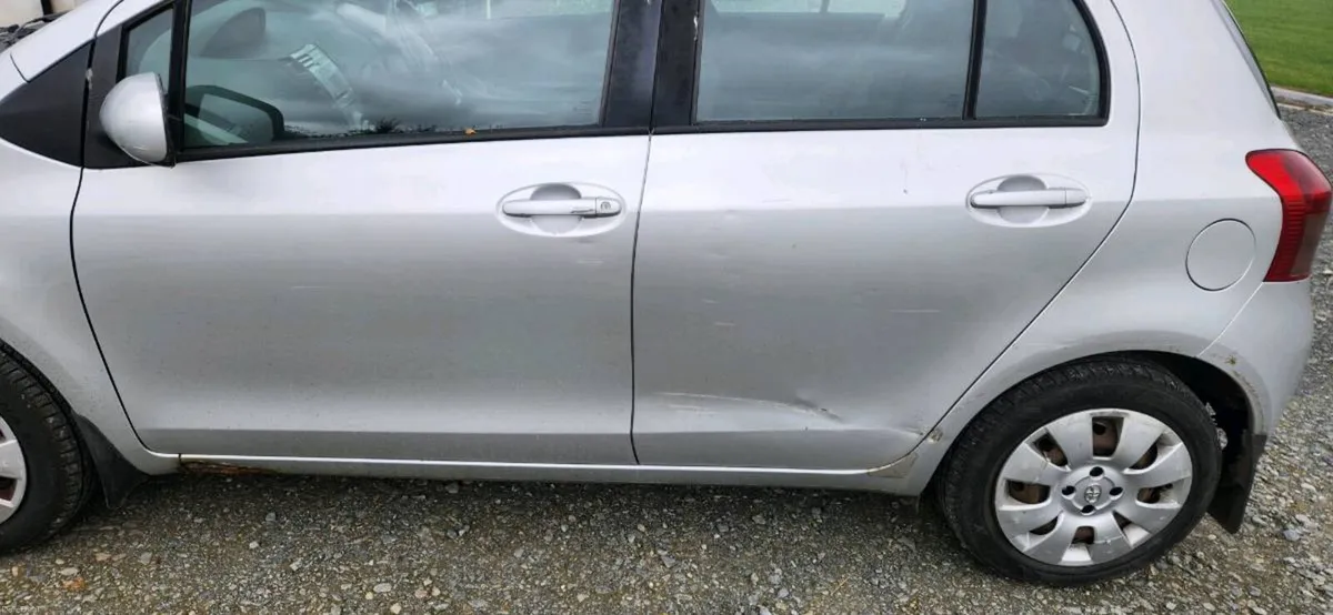 Toyota Yaris - Image 5