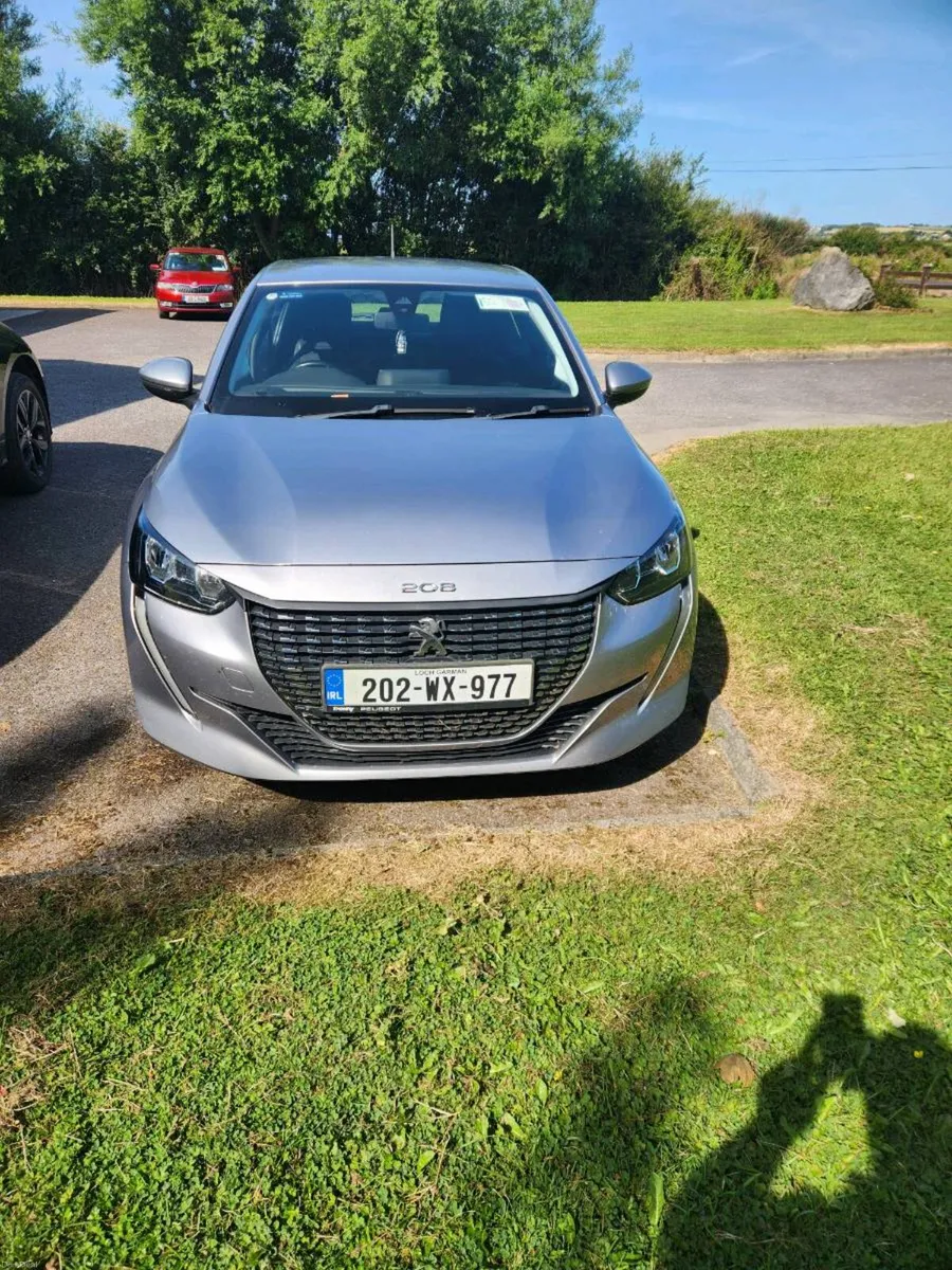 Peugeot 208 - Image 2