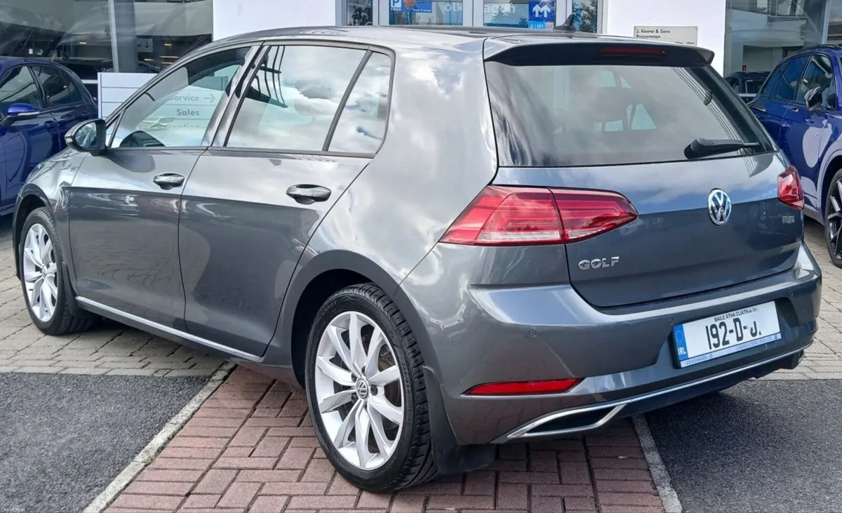 Volkswagen Golf Highline 1.6 TDI 115HP **FULL LEAT - Image 4