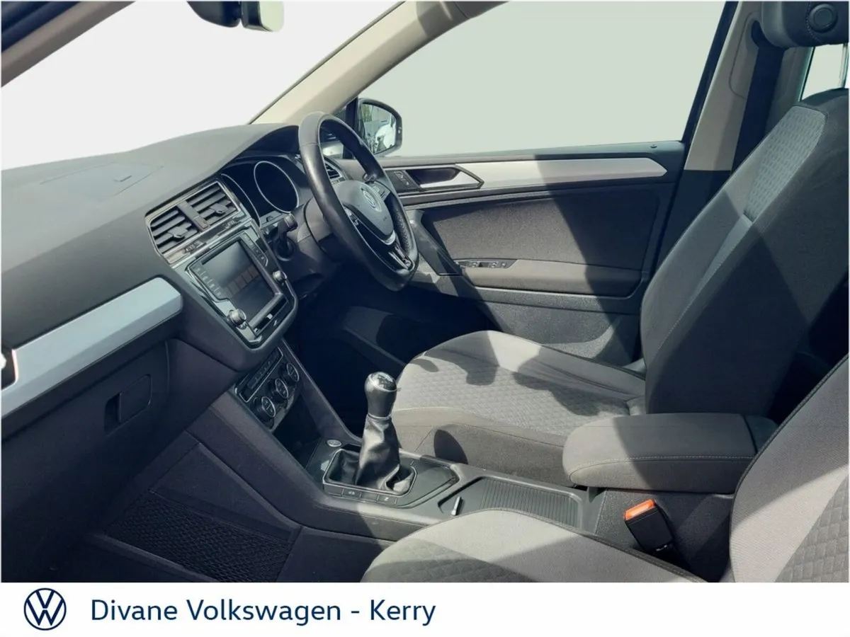 Volkswagen Tiguan COMFORTLINE 2.0 TDI 115 BHP - Image 4