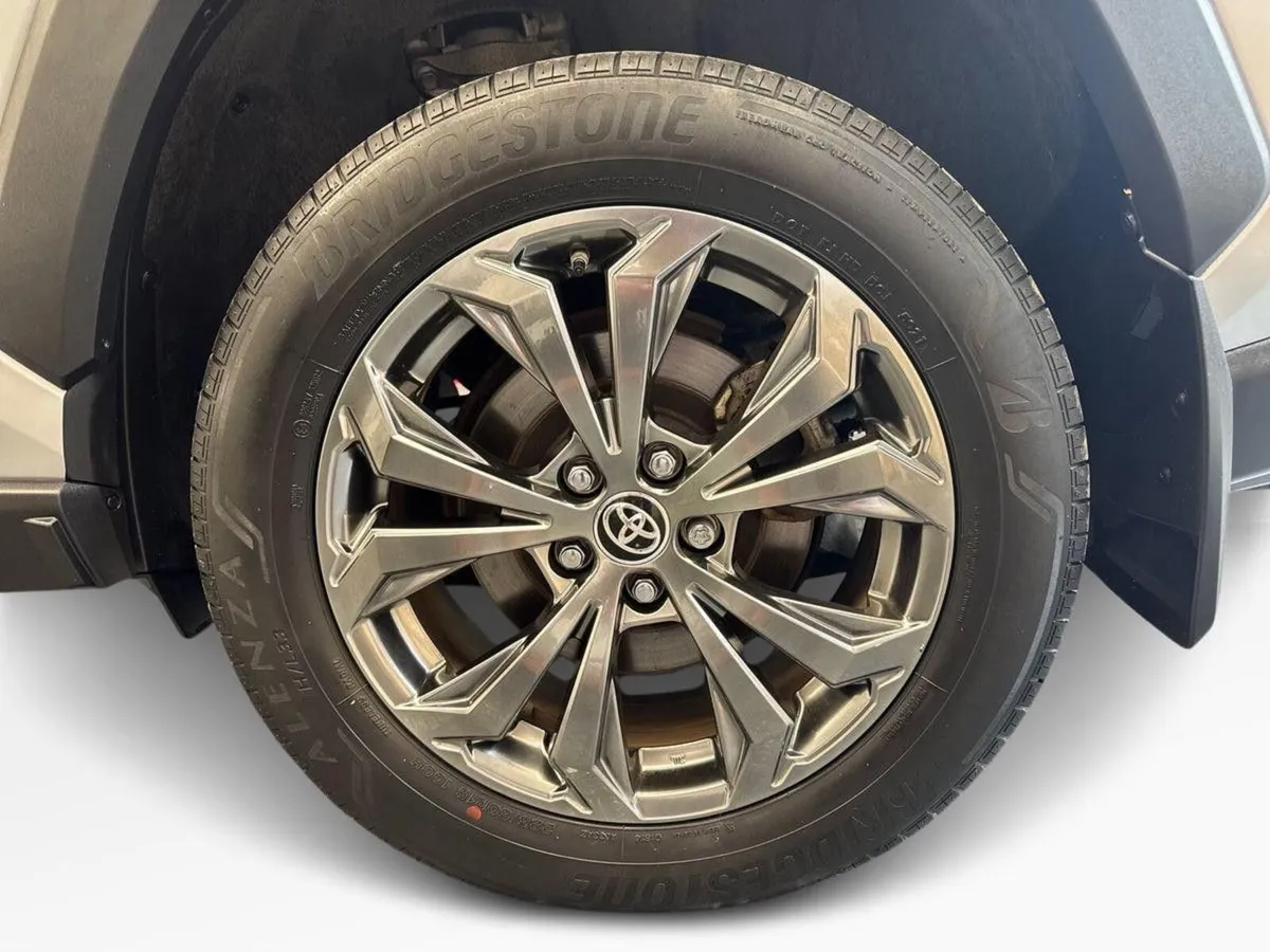 Toyota RAV4 2.5 HYBRIB PLATINUM *JUST ARRIVED* €12 - Image 5