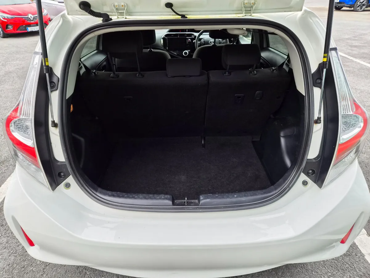 Toyota Aqua 2017 1.5L Petrol Hybrid - Image 5