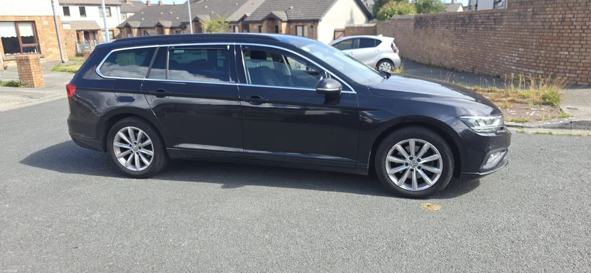 2020 Volkswagen Passat 2.0Tdi. High line - Image 2
