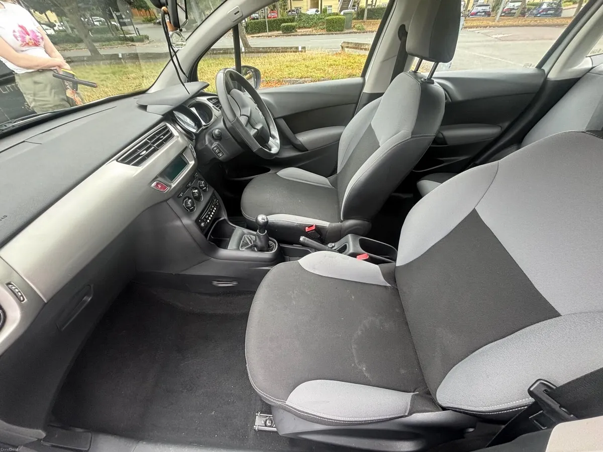 Citroen C3 2014 (Perfect first car) - Image 5