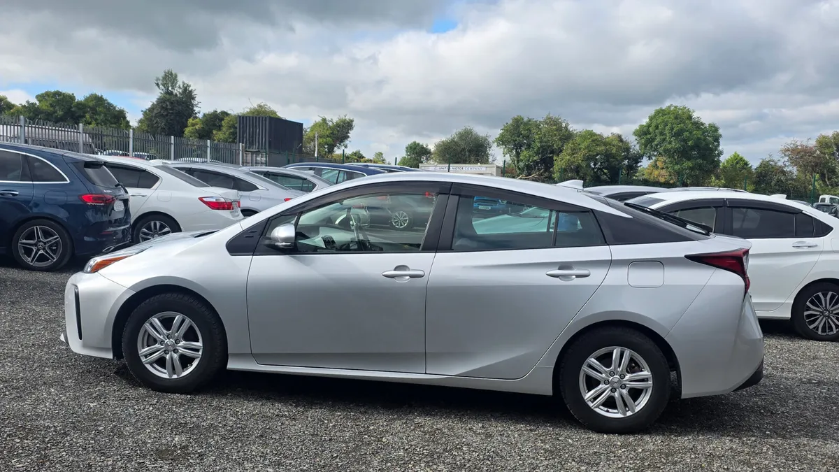 Toyota Prius | 1.8L Hybrid  |Self-Charging | Auto - Image 6