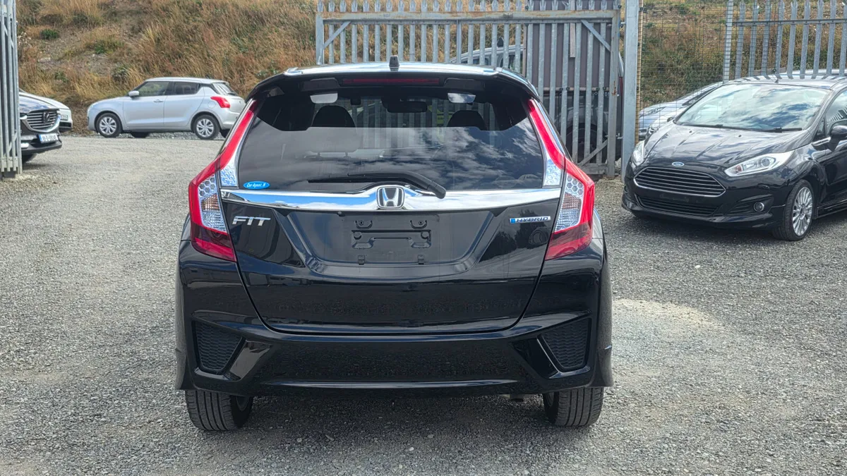 Honda Fit 1.5L Hybrid Sport Edition Self-Charging - Image 3