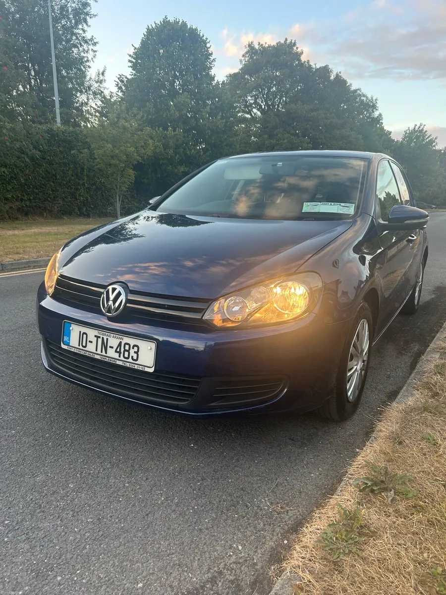 2010 Volkswagen Golf - Image 3