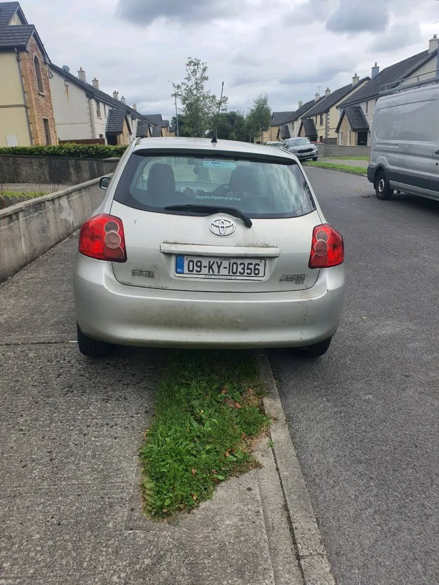09 toyota auris 1.4 diesel - Image 6