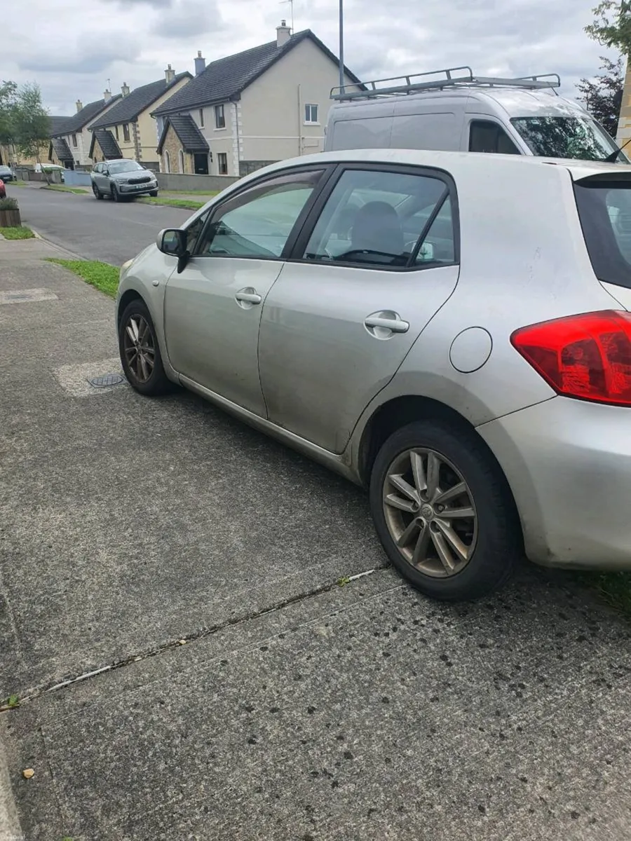 09 toyota auris 1.4 diesel - Image 5
