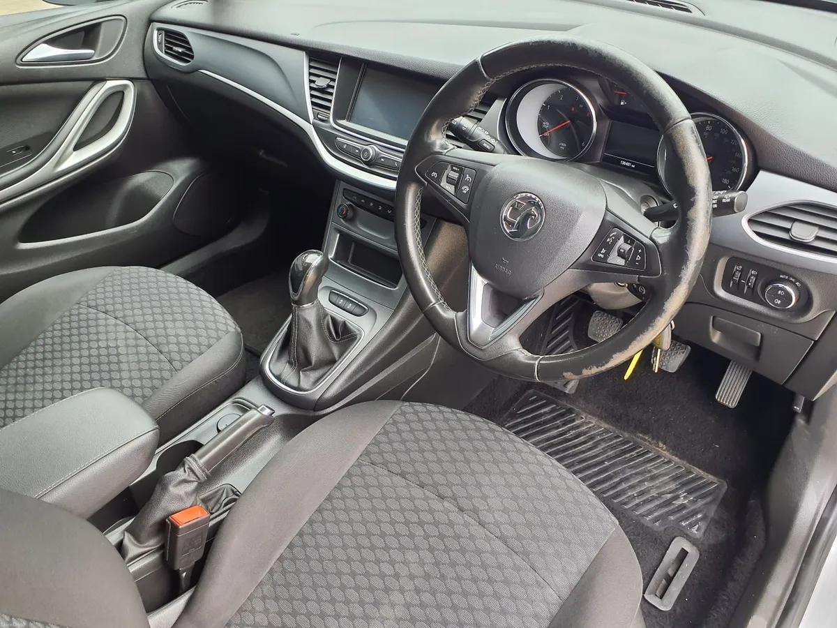 2019 Vauxhall Astra 1.6 CDTi Tech Line Nav Estate - Image 6