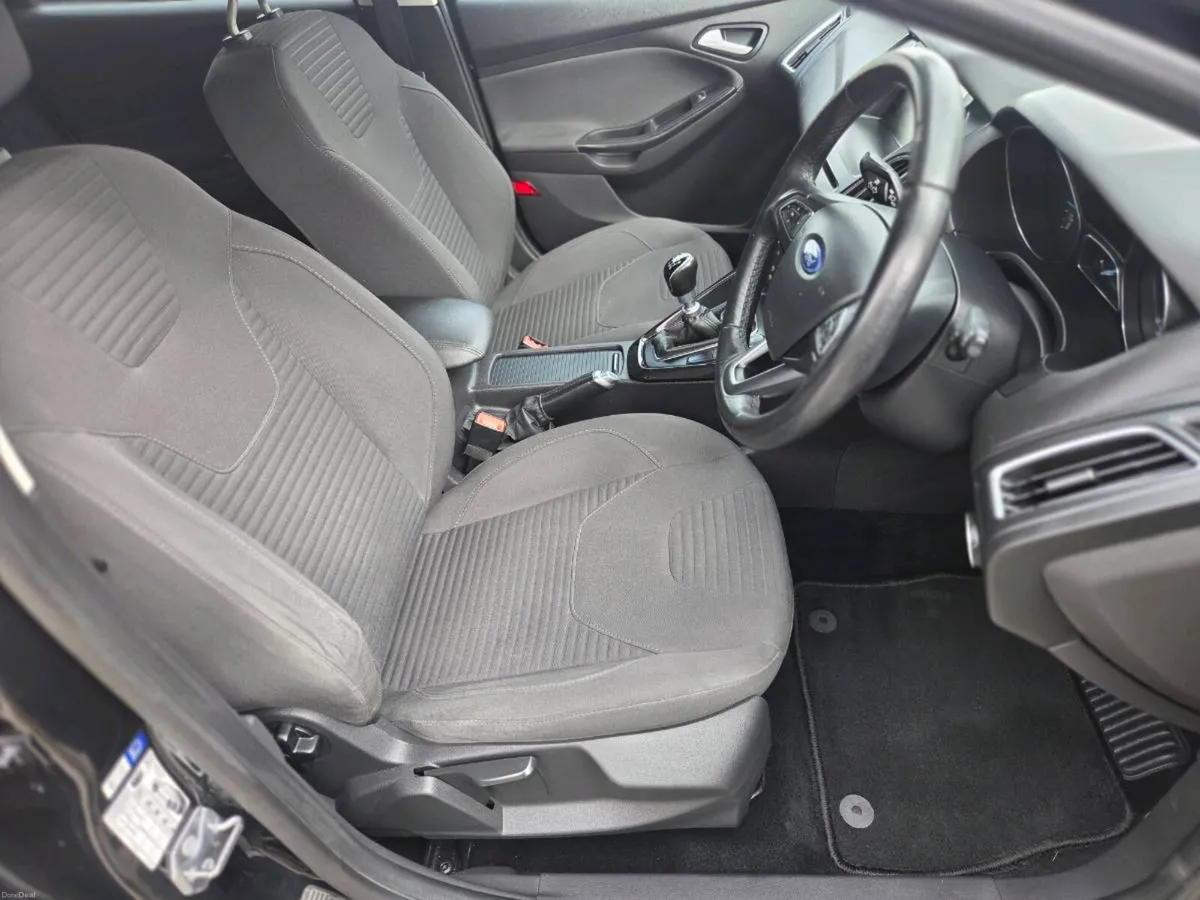 Very Low Mileage Ford Focus Titanium 1.6 TDCi - Image 5
