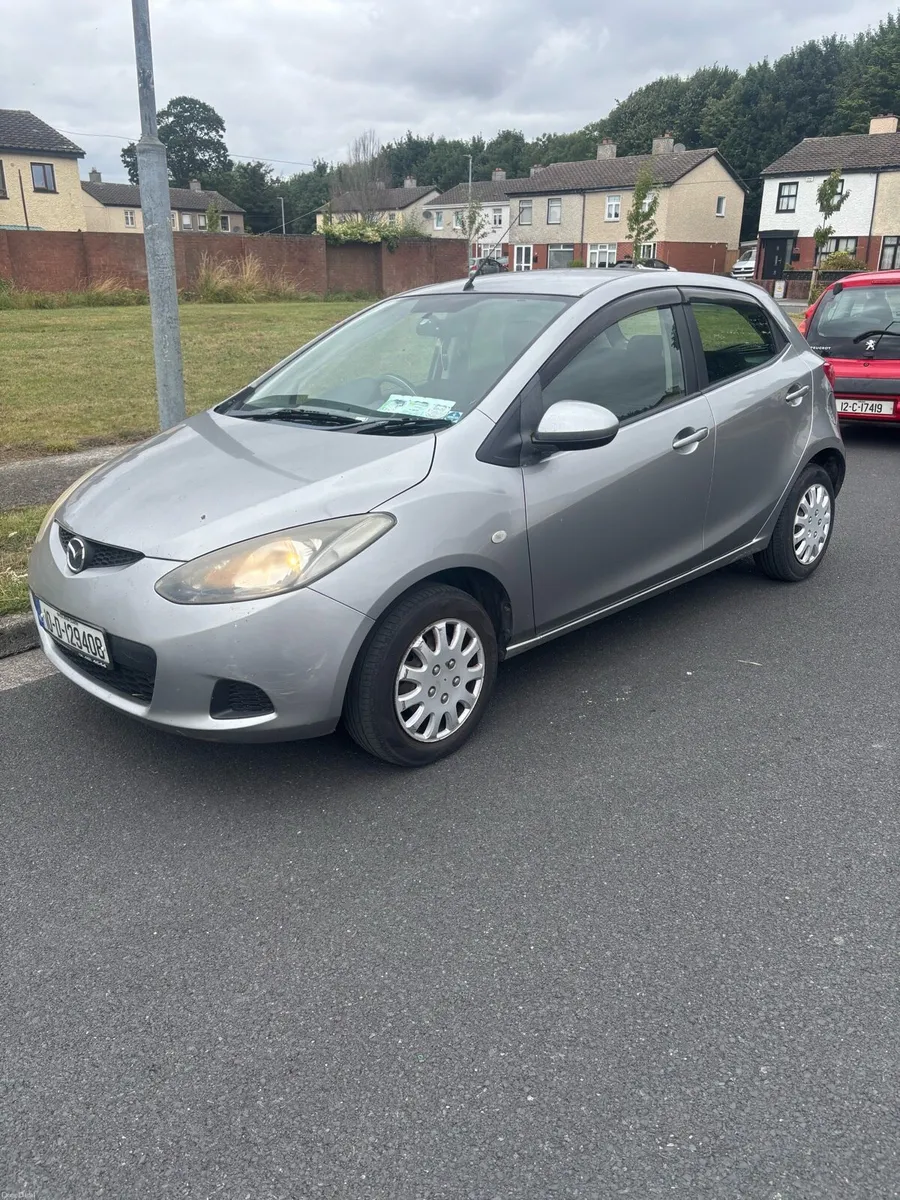 Mazda demio automatic - Image 1