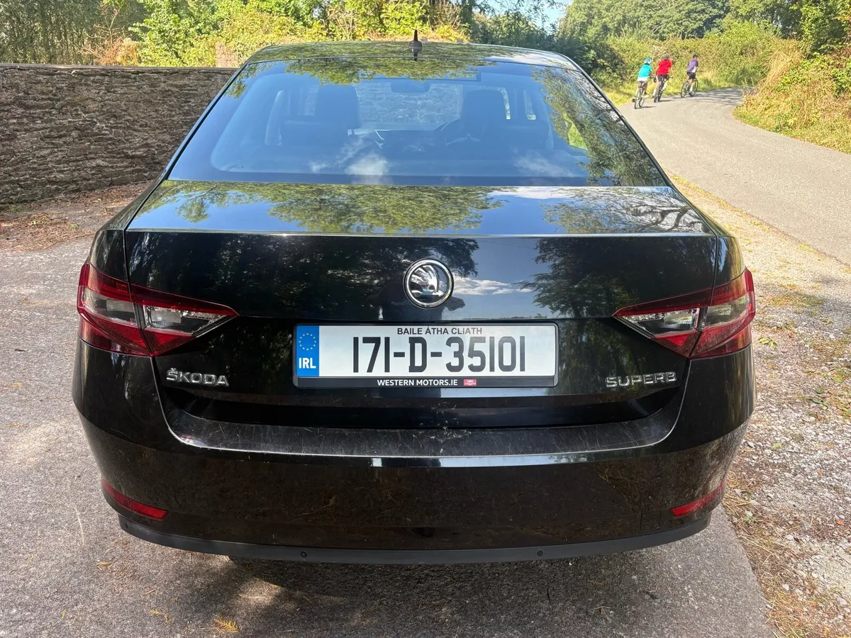 SKODA SUPERB 2.0 LTR DIESEL STYLE MODEL - Image 6