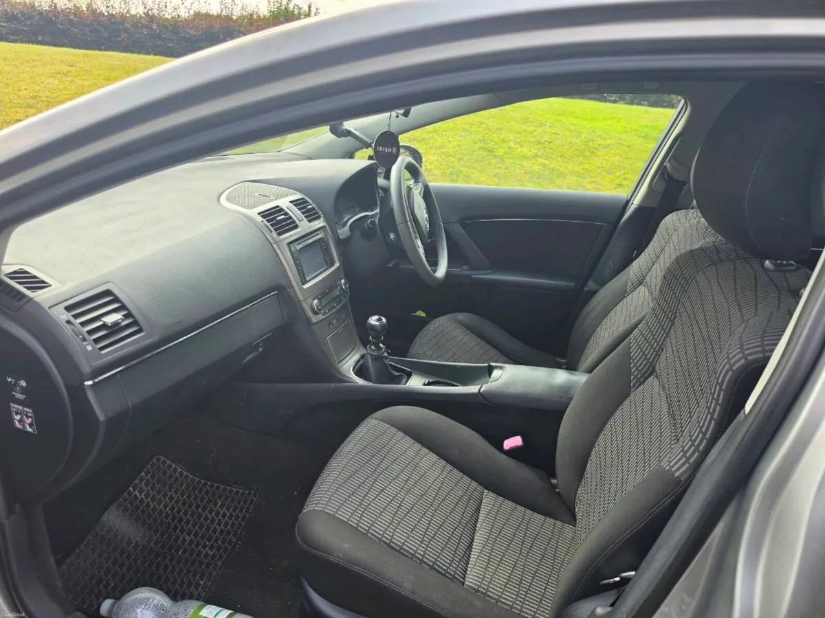 Toyota Avensis D4D - Image 4