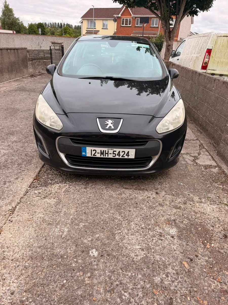 Peugeot 308 - Image 1