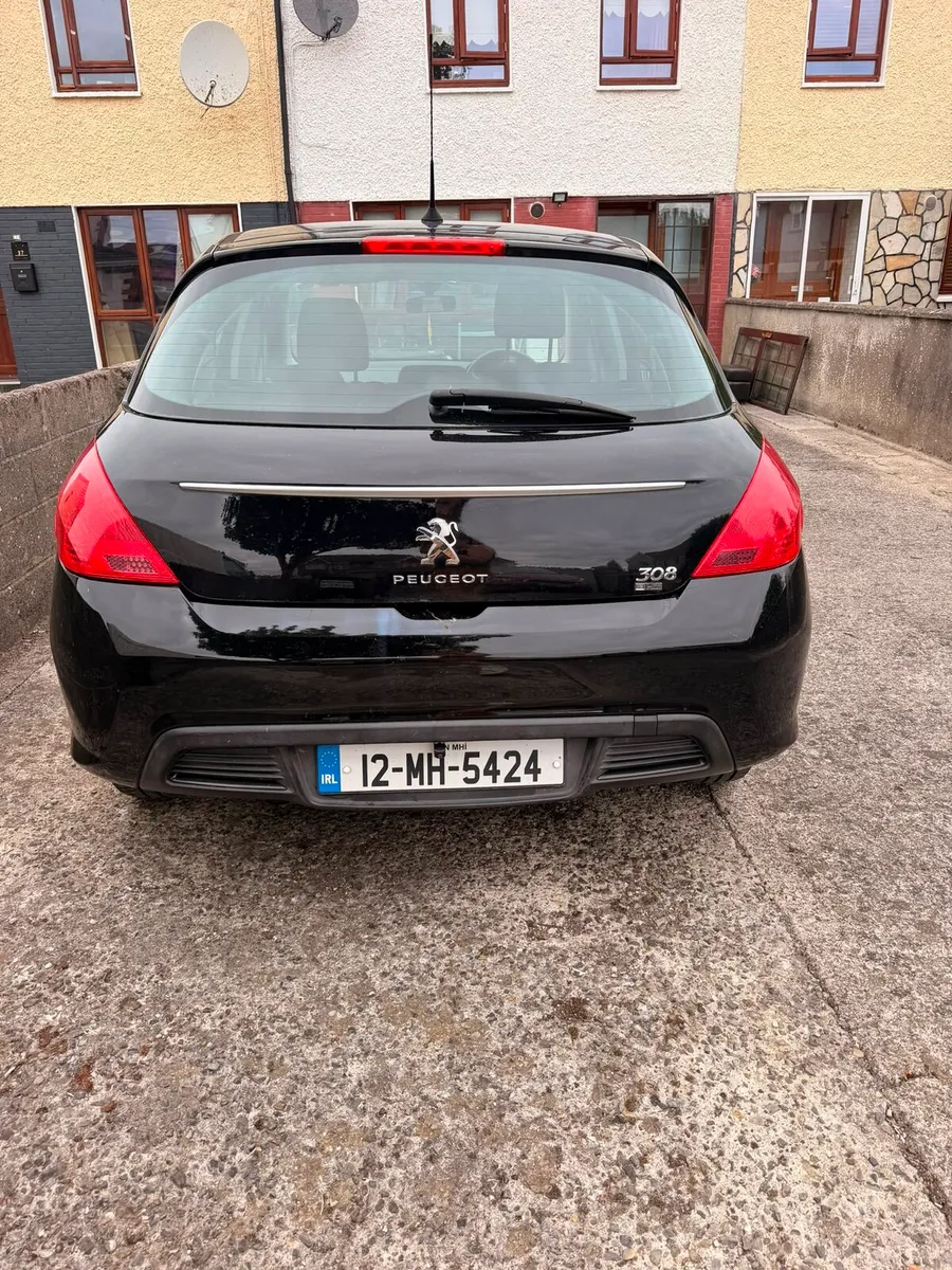 Peugeot 308 - Image 2