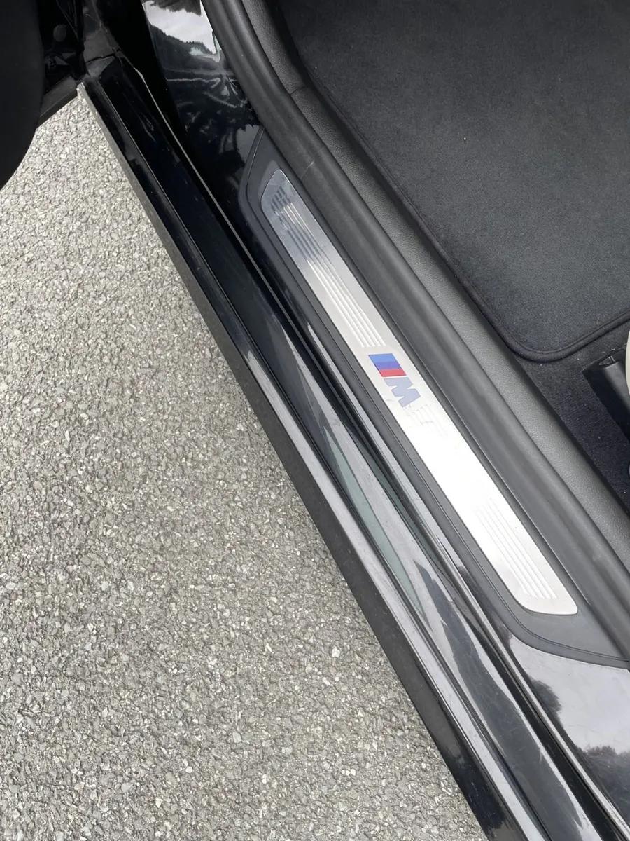 BMW 5-Series 2019 - Image 4