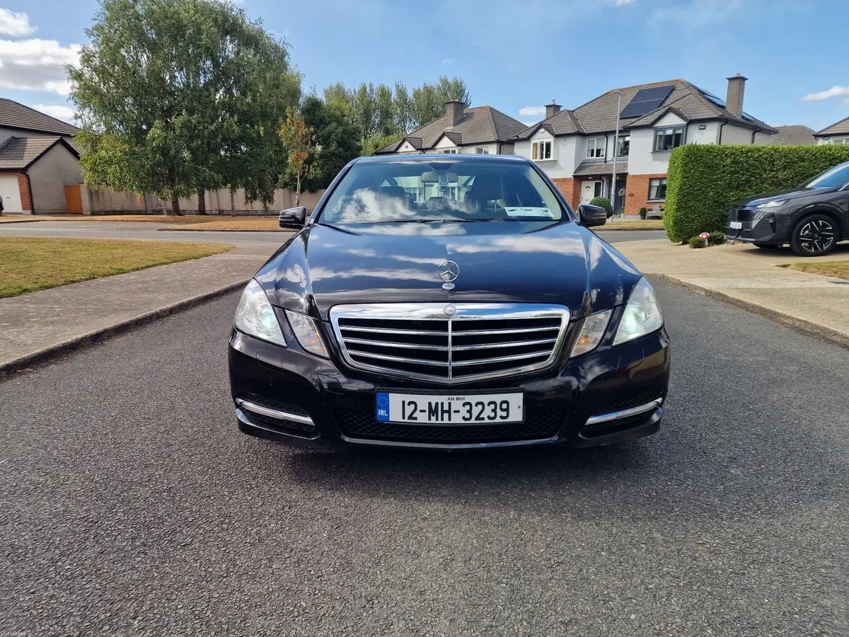 Mercedes-Benz E-Class 2012 Automatic Avangarde - Image 2