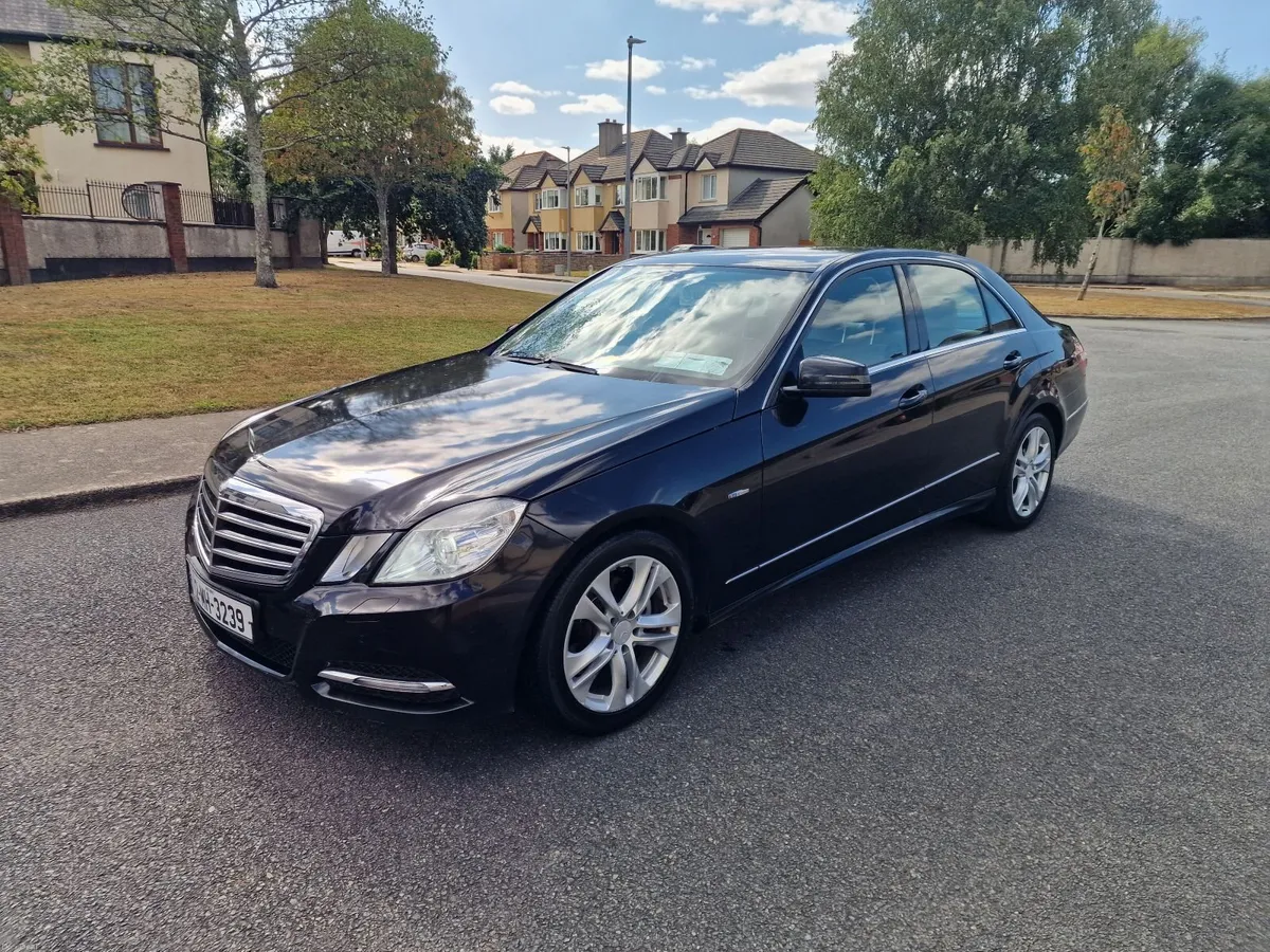 Mercedes-Benz E-Class 2012 Automatic Avangarde - Image 3