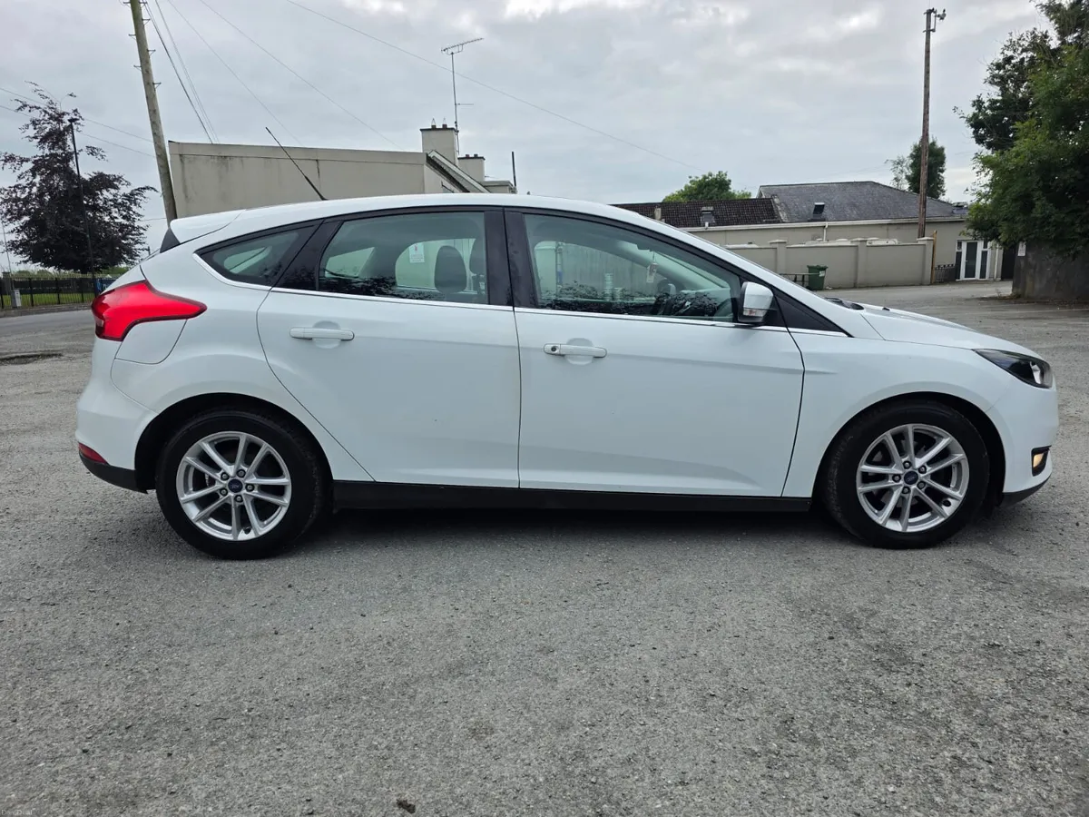 FORD FOCUS 1.5 TDCI ZETEC..LOW MILES - Image 2