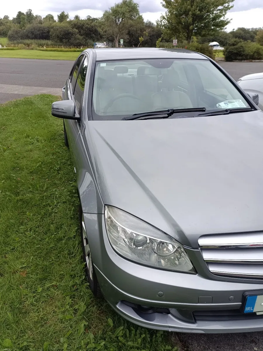 Mercedes-Benz C-Class 2011 - Image 3