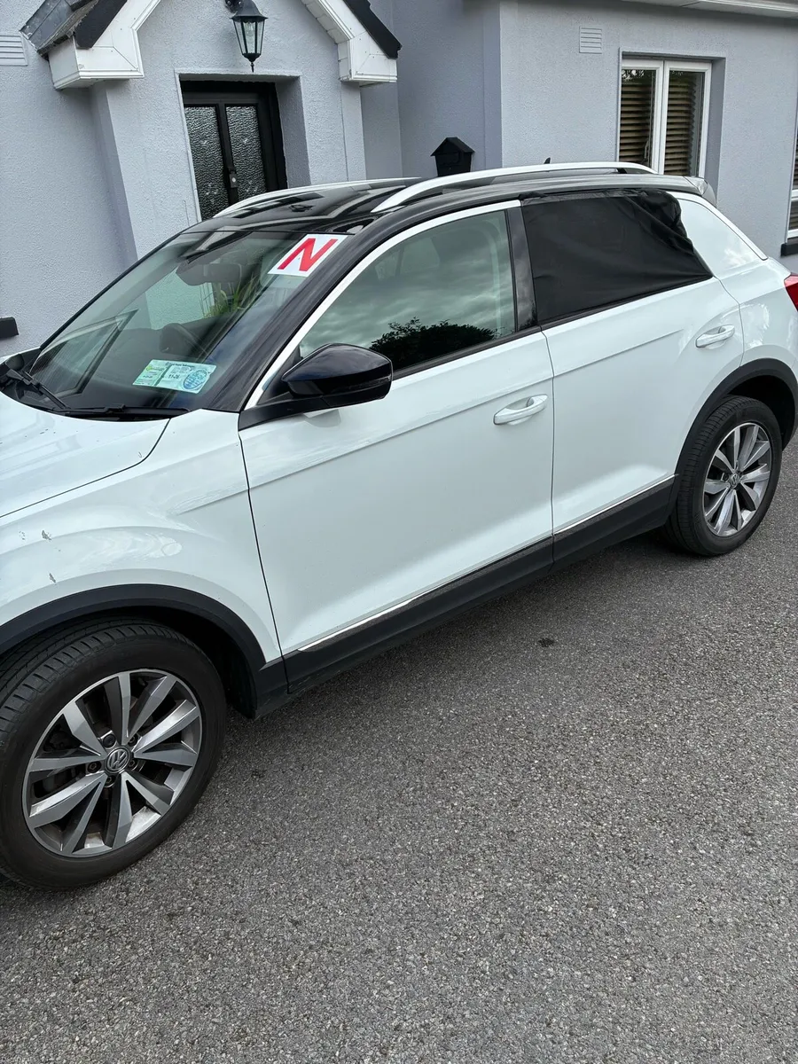 Volkswagen T-Roc 1.6 diesel design spec TDI - Image 2