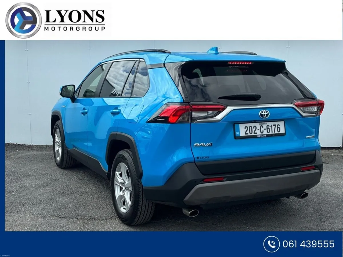Toyota RAV4 2.5 Hybrid Aura 2WD - Image 2