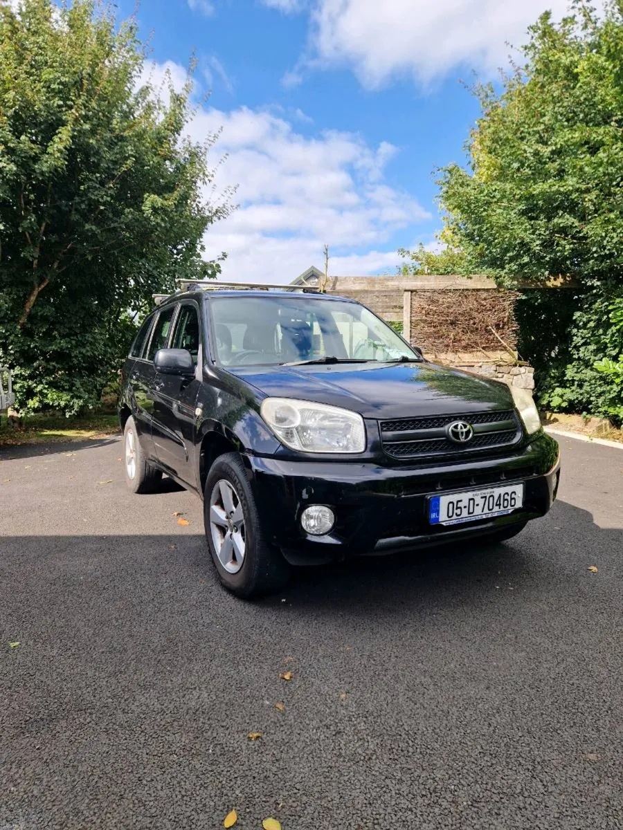 2005 RAV 4 - Image 1
