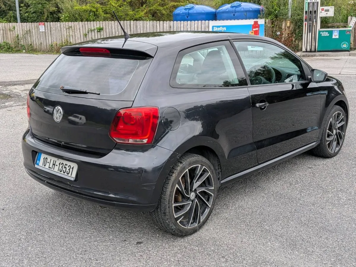 Volkswagen polo 1.2 petrol 3 door hatchback - Image 3