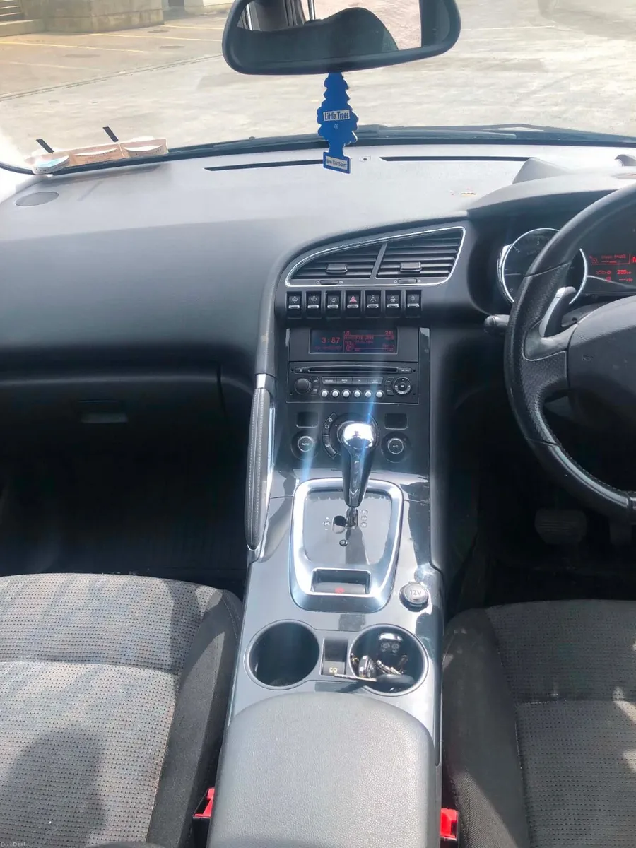 Peugeot 3008 2011 - Image 2